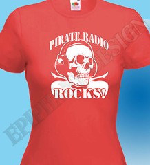 Pirate Radio T-Shirt Rocks Drum Bass DJ 60’S Caroline London Skull Headphones