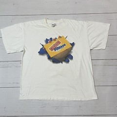 Vintage 2002 Mission Fitness Graphic T Shirt Mens Size XL White Short Sleeve