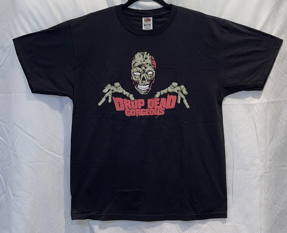 Drop Dead Gorgeous Men’s Casual summer short sleeve Black New M or L***PROMO****