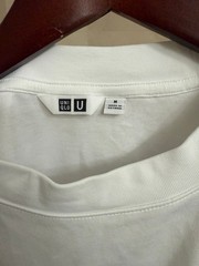 Uniqlo U Airism oversized half sleeve white t-shirt, size M, good condition