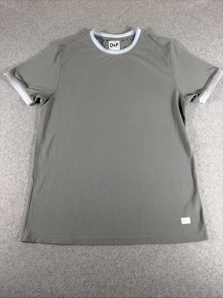 D & F Rocky Singh Men’s T-Shirt, Size XL, Preppy Men’s Shirt