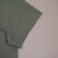 CUTS Curve Hem T Shirt 100% Pima Cotton Mens Large Capers Green NWOT