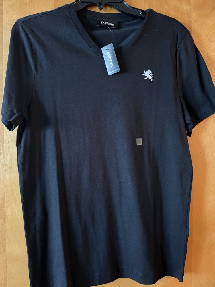 Express Men’s V-Neck T-Shirt. Sz. S