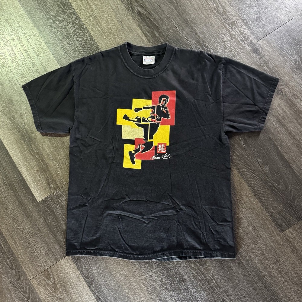 Vintage 2001 Bruce Lee There Is No Weapon More Deadly Than The Will T-Shirt