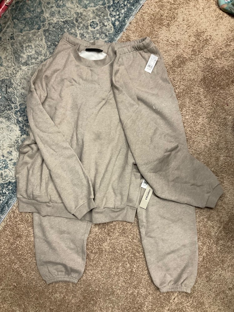 Fear of God Essentials Sweatsuit – XL Core Heather Crewneck & Sweatpants – NWT