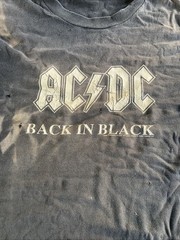ACDC Back In Black 2004 T-shirt Distressed Faded And Holes Y2K Men’s Large