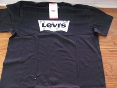 Levi’s Men’s Short Sleeve Crew Neck Graphic Logo T-Shirt