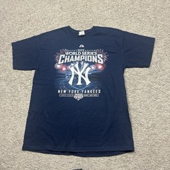 2009 Gildan Ultra Cotton New York Yankees Navy T Shirt Men’s Size L Large