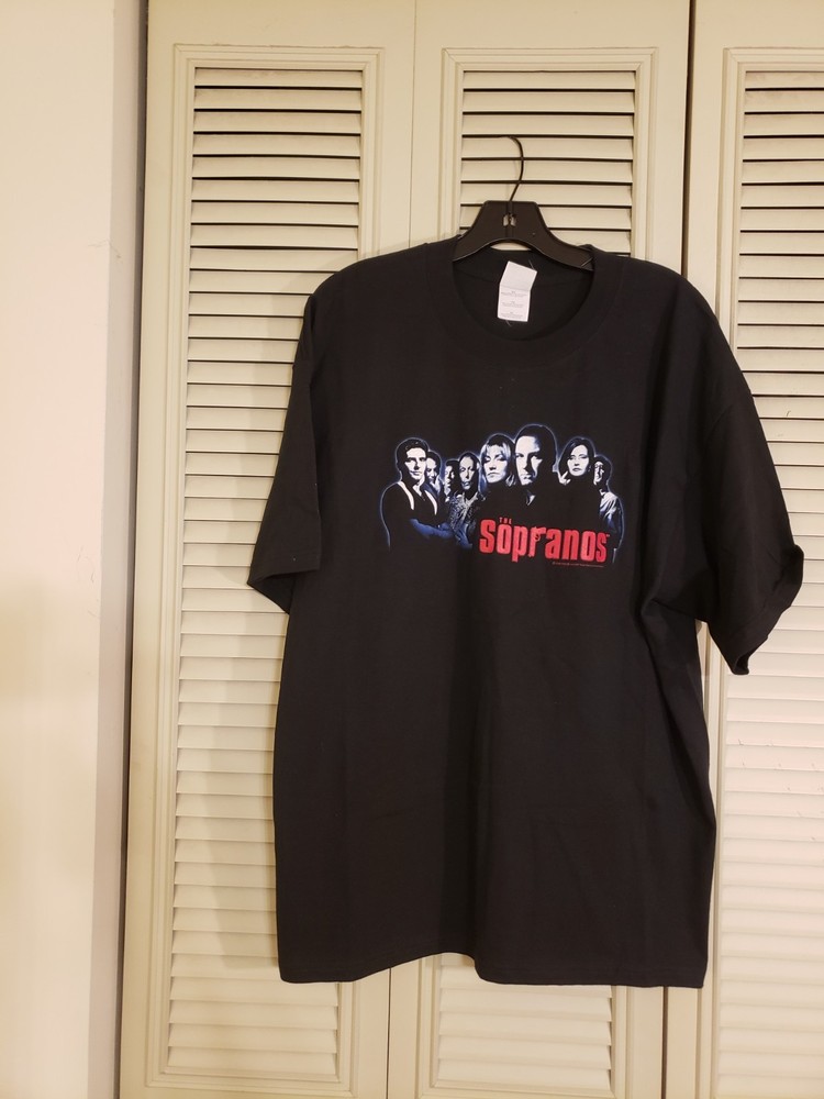 Vintage The Sopranos T shirt XL Vintage 2000’s Family Picture Spell out GUC
