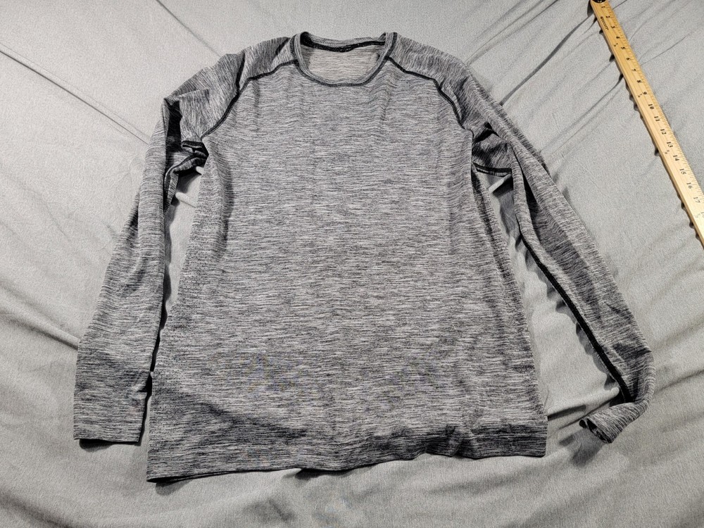 Lululemon Shirt Mens Medium Heathered Gray Metal Vent Tech Stretch Casual