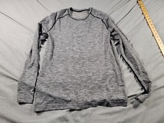 Lululemon Shirt Mens Medium Heathered Gray Metal Vent Tech Stretch Casual