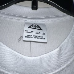 NIKE ACG MENS ‘FRUITS & VEGGIES’ TEE HVYWGT LOOSE FIT WHITE NWT