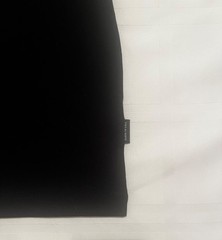 KENNETH COLE ROUND NECK BLACK UNWORN w/ TAGS SHORT SLEEVE- Size L ORIGINALLY $49