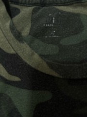 Hollister Men’s Green/Black Camo Long Sleeve Crew Neck Logo T-Shirt Size S