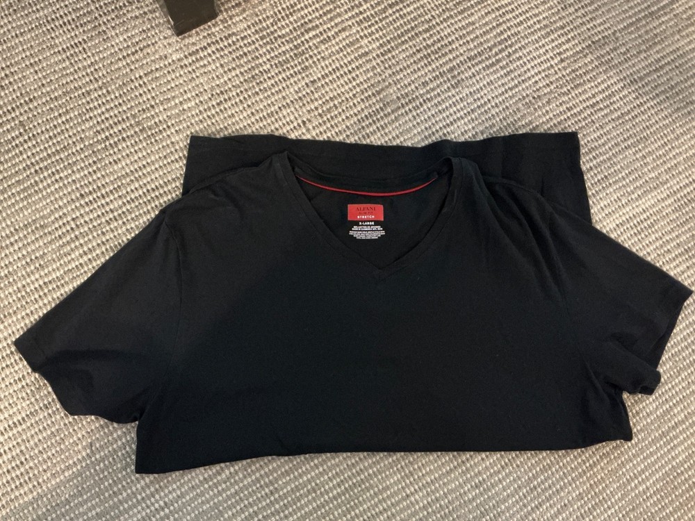 Alfani V-neckline TShirt Men’s XL Black