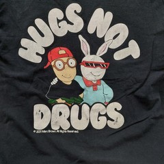 Arthur & Buster Hugs Not Drugs Graphic T-shirt Size medium 2001 Y2K Black READ