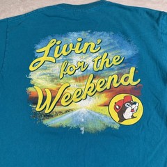 Buc-ee’s Shirt Mens Medium Livin For The Weekend Beaver Texas Roadtrip Tee