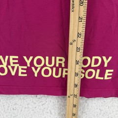 Nike Shirt Mens Medium Pink World Tour Move Your Body Graphic Tee T-Shirt