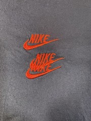 The Nike Tee World Tour T Shirt Navy Blue Red Crewneck Sz Large