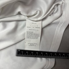 Nike Swim Dri Fit Size L White UPF 40+ Performance Shirt Short Sleeve Crew