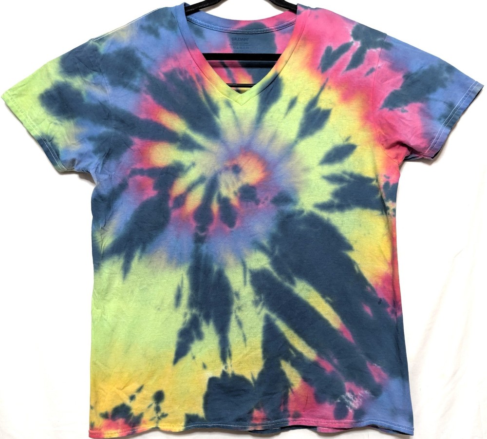 Handmade Tie Dye Spiral Pattern Multicolor Rainbow Large Shirt 21.5″ W X 28″ L