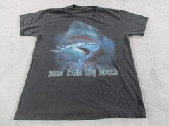 Vintage Discovery Channel T Shirt Bonafide Big Mouth Great White Medium FLAW