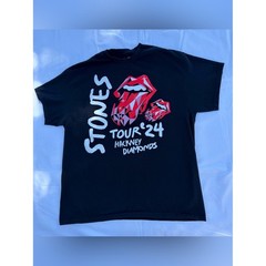 2024 hackney diamonds Rolling Stones Black Tee Red Geometric Lips