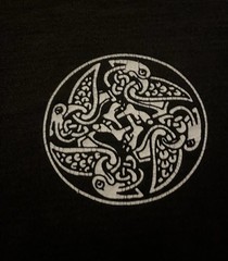 Vtg Fashion Victim 1994 Celtic Knot Long Sleeve T-Shirt XL Great Condition. Rare