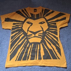 The Lion King Broadway Shirt Mens XL Yellow Disney Graphic Tee Musical Logo