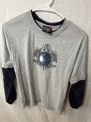 Top Heavy Y2k Men’s M Gray Long Sleeve Crew Neck Graphic T-Shirt Tiger Yin Yang