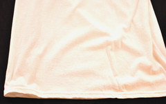 men’s Gildan size medium t-shirt crew neck white short sleeve cotton w/print