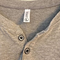 Men’s Grey Button Up Short Sleeve Shirt