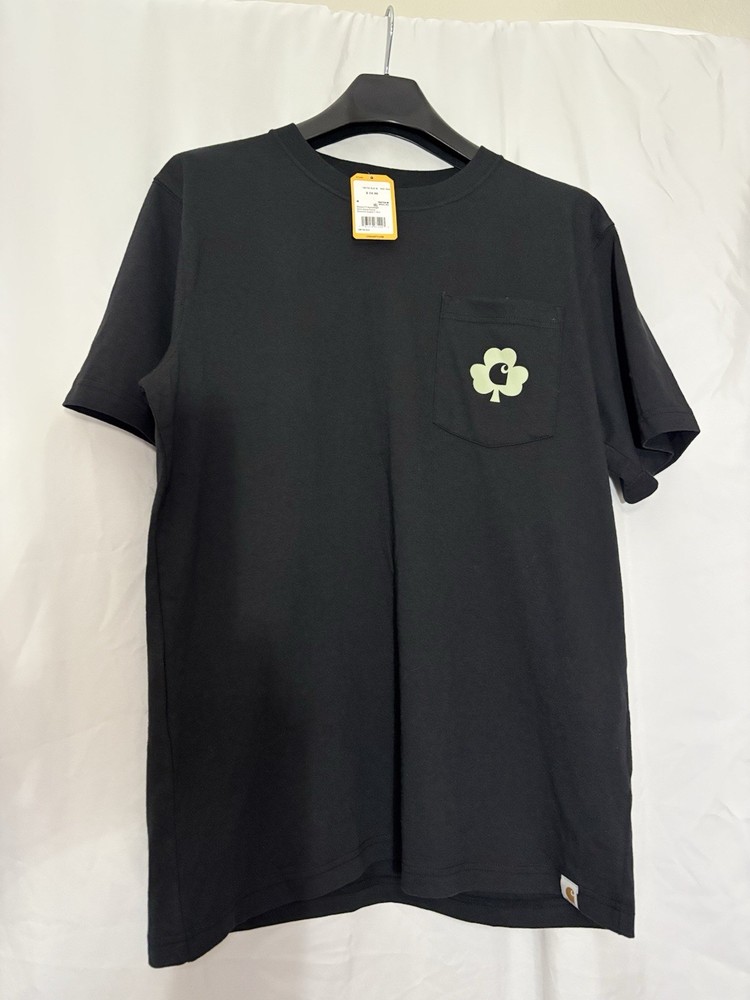Carhartt Men’s Relaxed Fit Heavyweight Pocket Shamrock Graphic Tee Black M