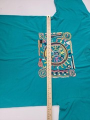VTG Tip’s Club Classics green hand embroidered Carlos Rosales Guatemala Shirt XL