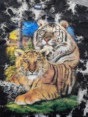 Tiger Shirt Mens Large Black Tie Dye Graphic Big Cat Wildlife Short Sleeve