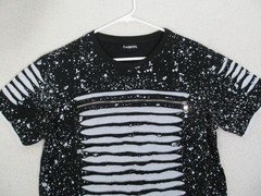 CARBON Mens Large Black Tee – Zipper Chest, Slit Sleeves, Paint Splatter Urban