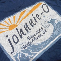 JOHNNIE O Mens M MEDIUM T SHIRT KAHUNA WAVE SHORT SLEEVE NAVY BLUE GOLF TEE