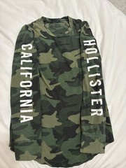 Hollister Men’s Green/Black Camo Long Sleeve Crew Neck Logo T-Shirt Size S