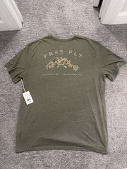 Free Fly Shirt Men’s Size XL Olive Green Redfish Camo Pocket Tee Crew Neck NEW