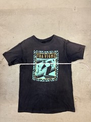 Vintage 90s Tra Vigne Art Deco Men’s T-Shirt Size Medium Black Faded Vtg