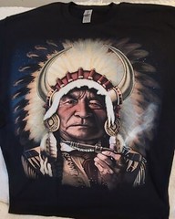 INDIAN CHIEF PEACE PIPE SMOKING NATIVE AMERICAN FEATHERS T-SHIRT