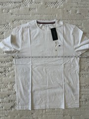 Tommy Hilfiger Men’s White T-Shirt Size M Crew Neck Cotton Flag Logo NWT