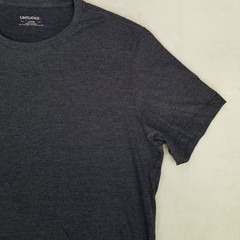 UNTUCKit Men’s Large Gray Heather T-Shirt Short Sleeve Crewneck Classic Casual