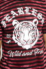 VICTORIOUS BRAND STRIPED T-SHIRT FEARLESS TIGER BURGUNDY/BLACK SIZES MED TO 2XL