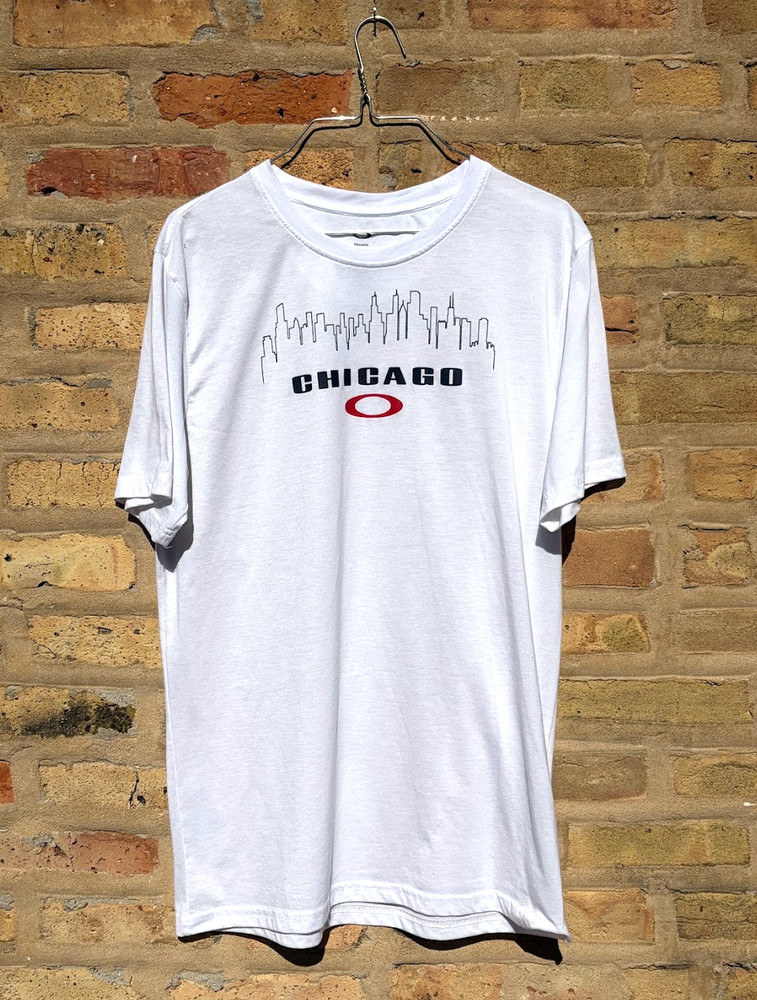 Vintage Chicago Oakley Large T-Shirt
