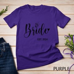 Bride Est. 2024 Bridal Wedding Matching Gifts Woman T-Shirt Unisex T-shirt