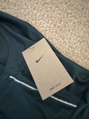 **BRAND NEW** Men Nike Running Miler Dri-fit Crew Neck Run’ Top EverGreen Sz L