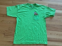 Thrilla Krew Gorilla in Pocket T-Shirt Green Size Large Very Good