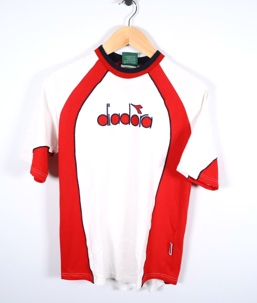Diadora T-Shirt Men’s Medium White Red Logo Embroidery Retro Soccer Cotton