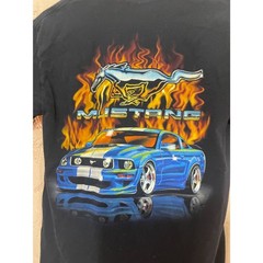 Gildan: vintage mustang shirt